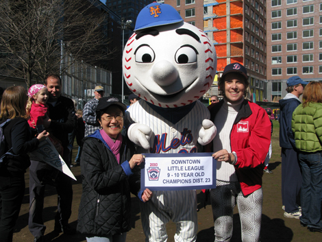 New York City Council Member Margaret Chin, Mr. Met and Downtown Alliance President Elizabeth H. Berger at the Downtown Little League's opening day. 