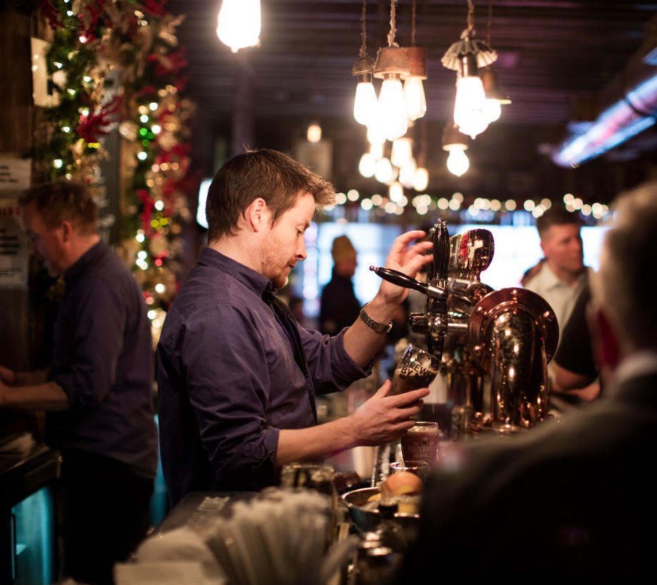 Available Now: Financial Assistance For Restaurant Workers And Bartenders