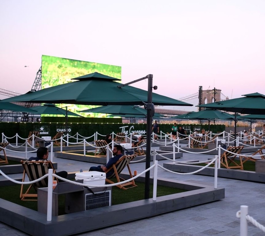 The Sunset And Cocktails At The Greens At Pier 17