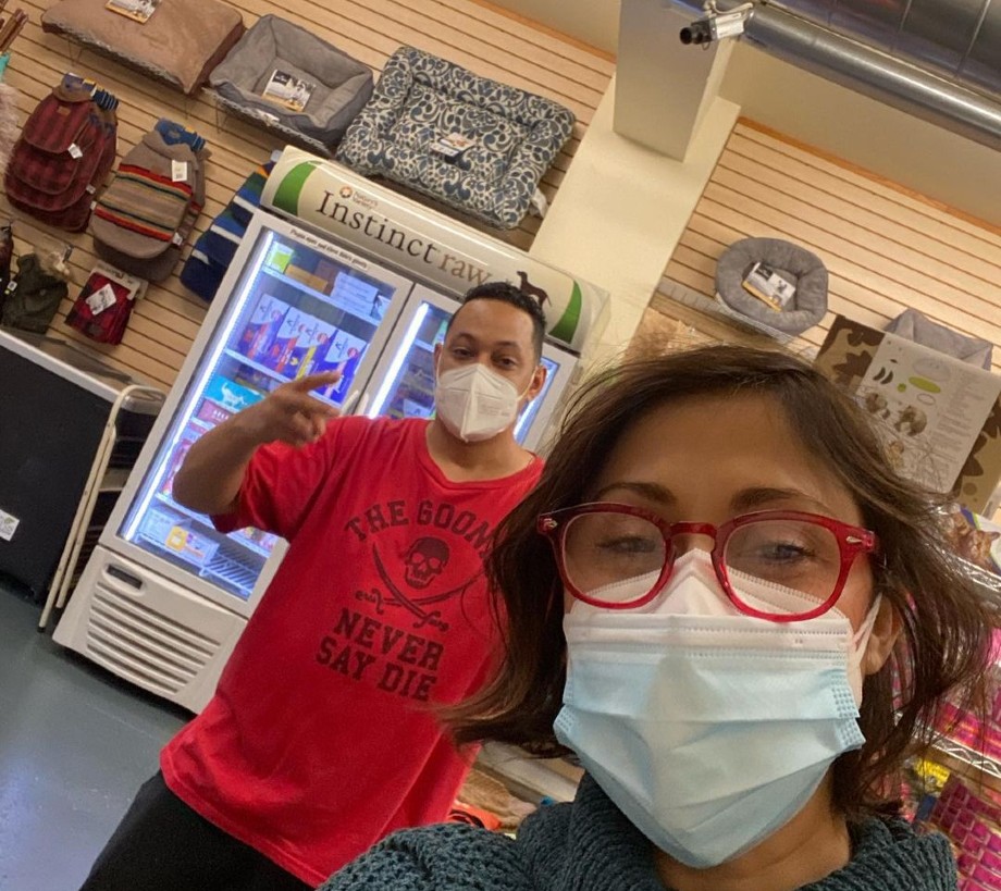 Support PetSupply Shops Like Petropolis To Maintain ‘That OneOnOne