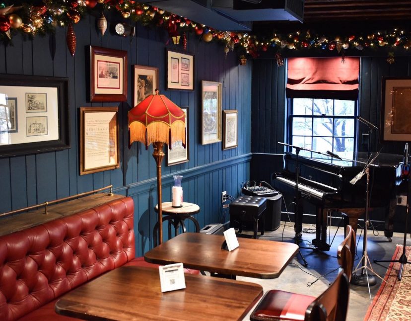 Have a Classy Night Out at Fraunces Tavern’s New Piano Bar
