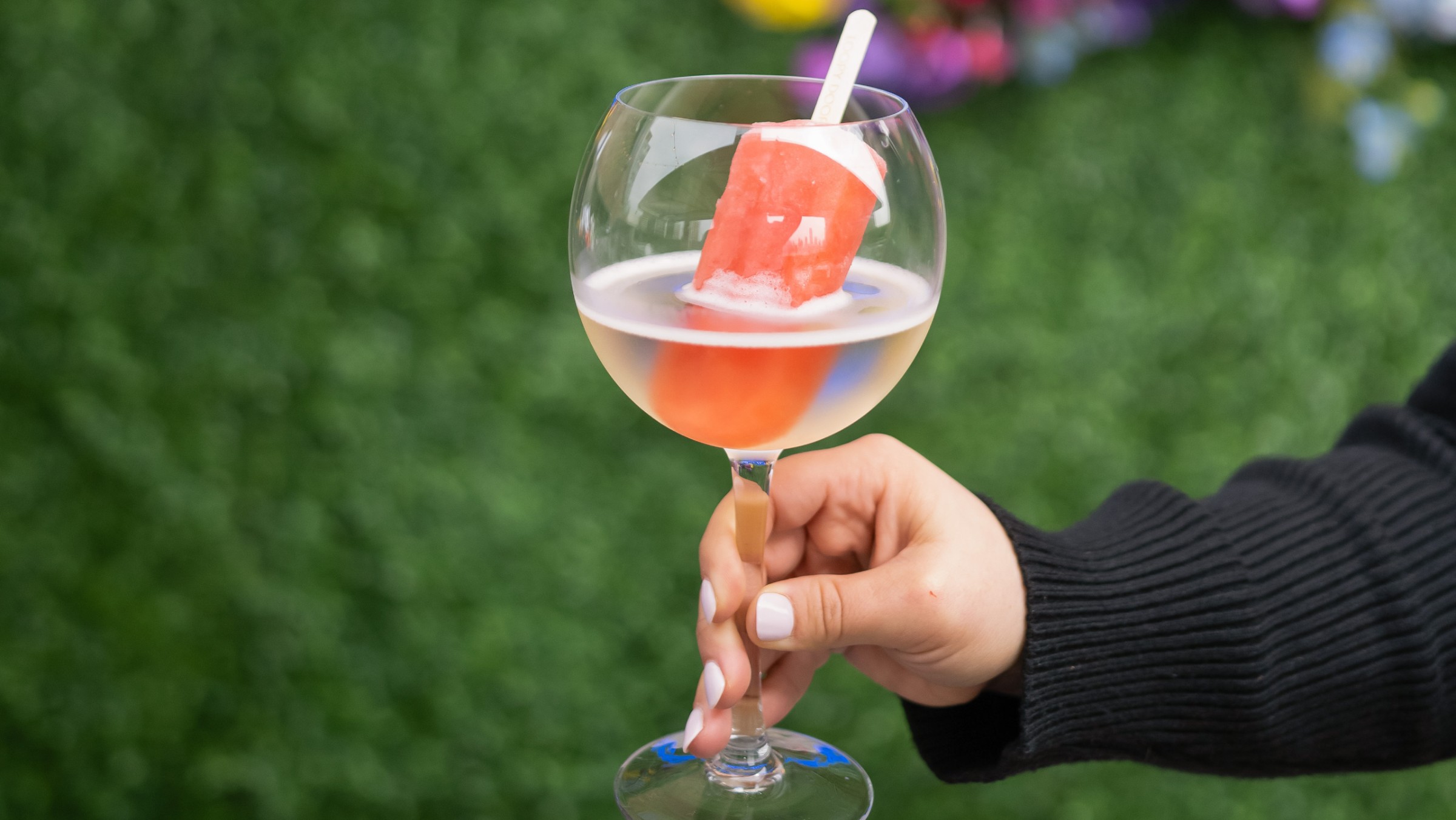 At Last, It’s Boozy Pop Season at the Loopy Doopy Rooftop Bar