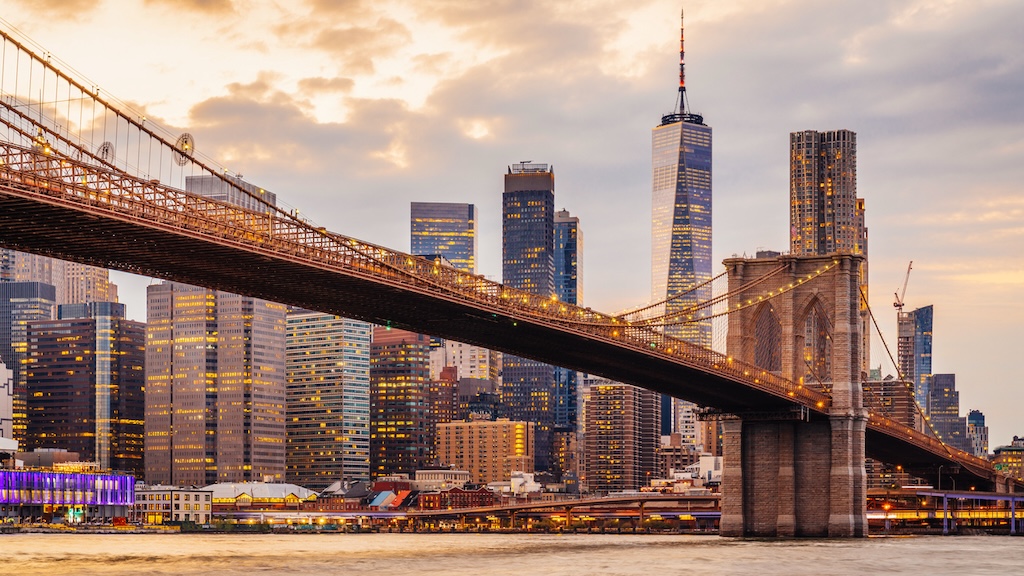 A Mini History Lesson on the Brooklyn Bridge, Downtown’s Stunning Suspension