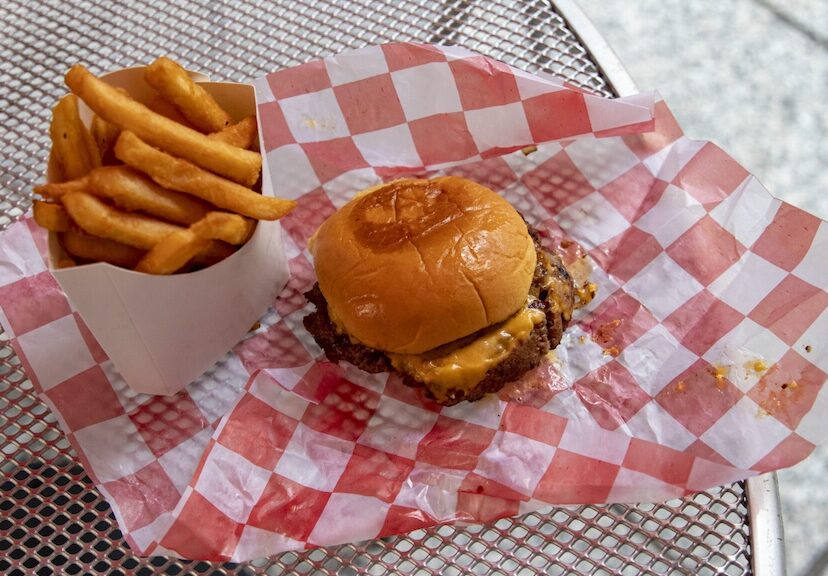 How Can You Resist a Smash Burger From 7th Street Burger?