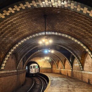 Inside the Long-Abandoned City Hall Subway Station