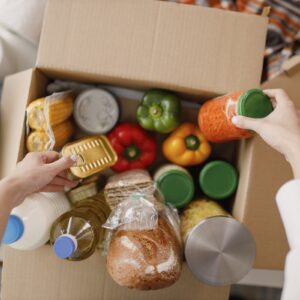 Where to Volunteer, Donate and Give Back This Holiday Season