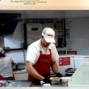 A Wunderkind Taco Teen Is Slinging Cheap Eats in the Nabe 