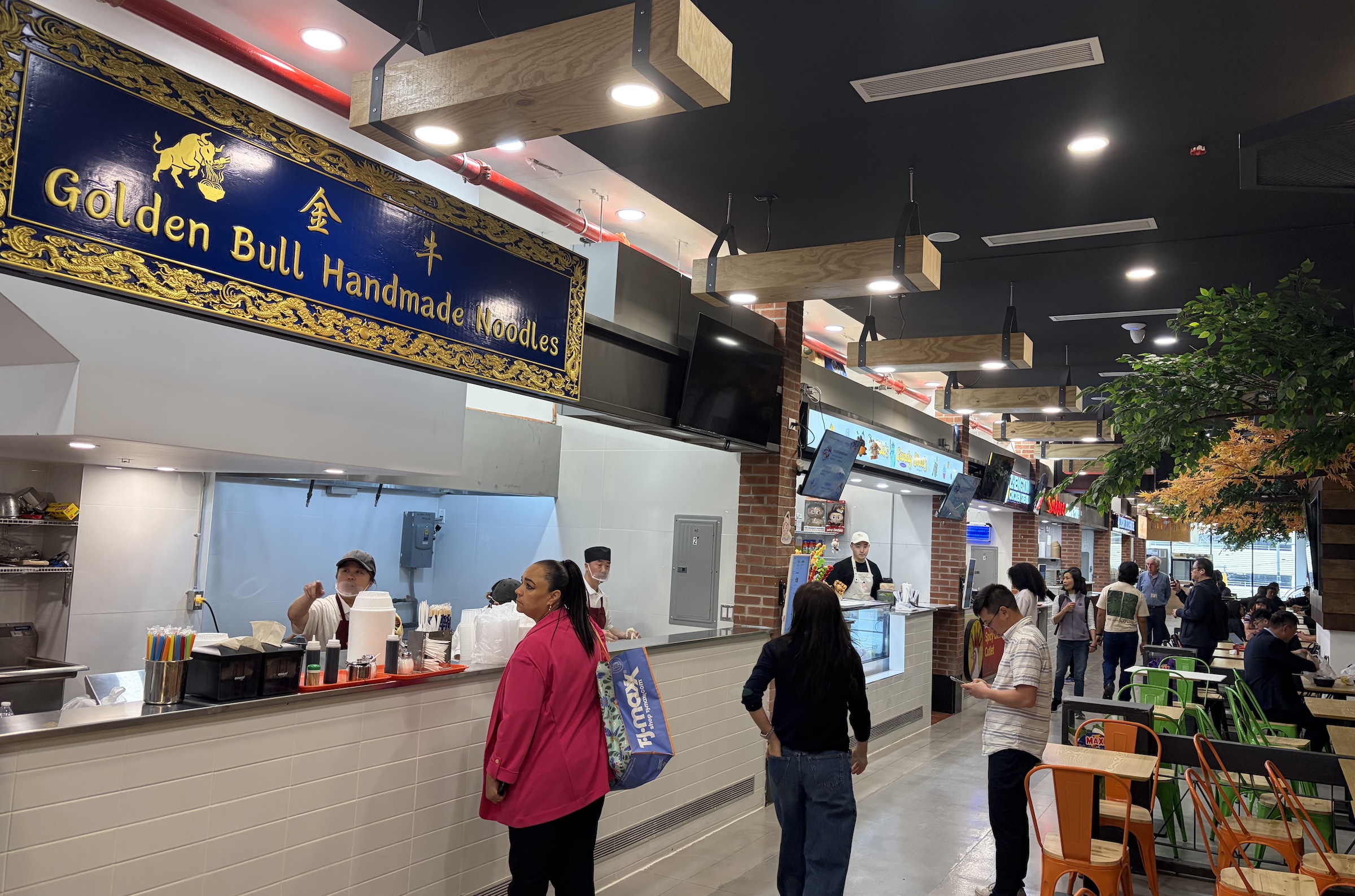 Golden Mall Has Soft-Opened at 47 Broadway