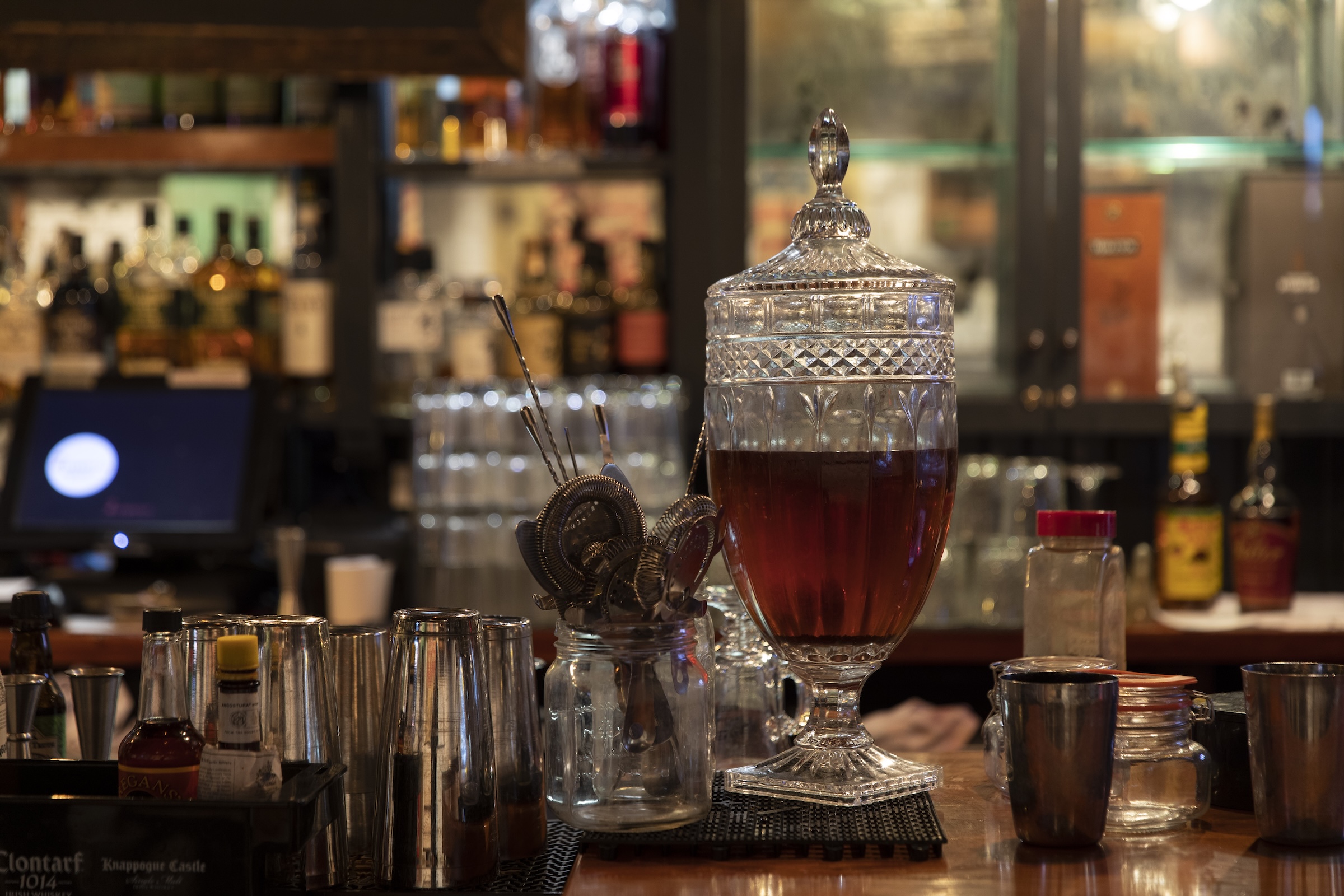 Toast to the ‘History of Bars’ at Fraunces Tavern on October 27